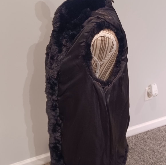 Pre-Owned Rachel Zoe Fully Lined Faux Fur Vest Black sz L - Picture 3 of 8